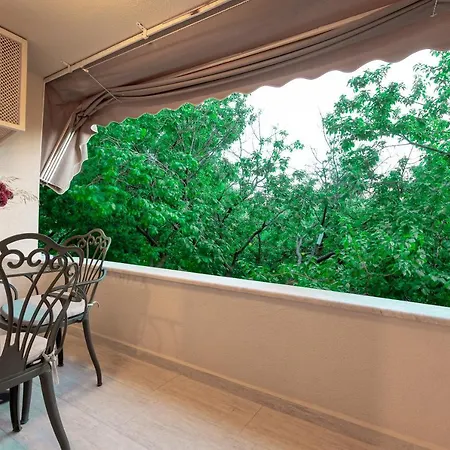 Motell Gurel Garden House