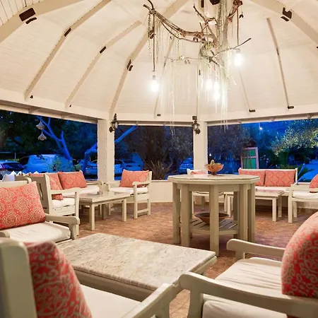 Gurel Garden House Motell 3*