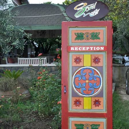 Gurel Garden House 3* Küçükkuyu