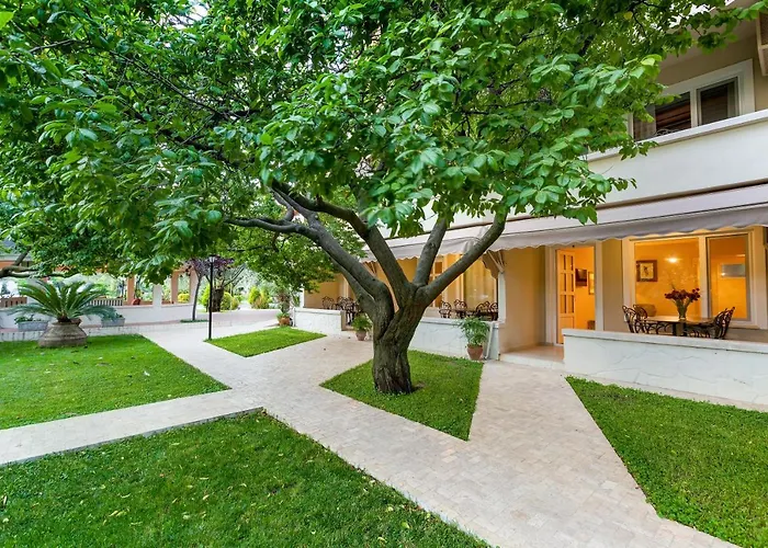 Мотель Gurel Garden House Кючюккую