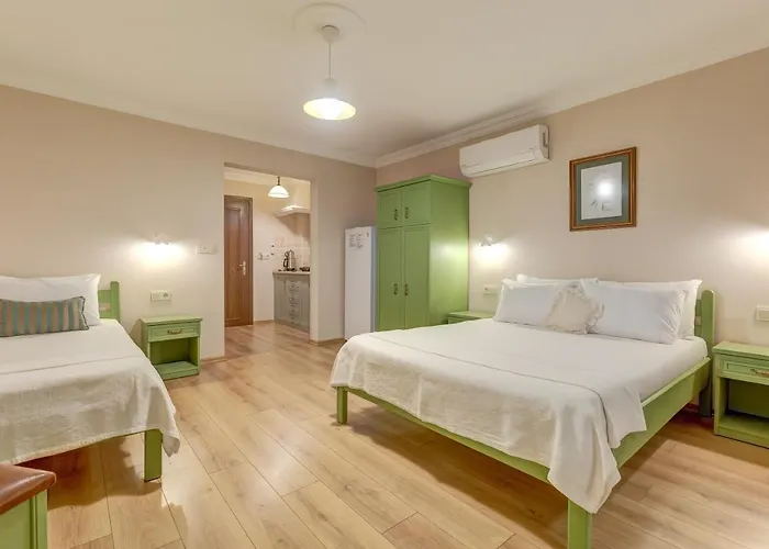 Gurel Garden House 3*