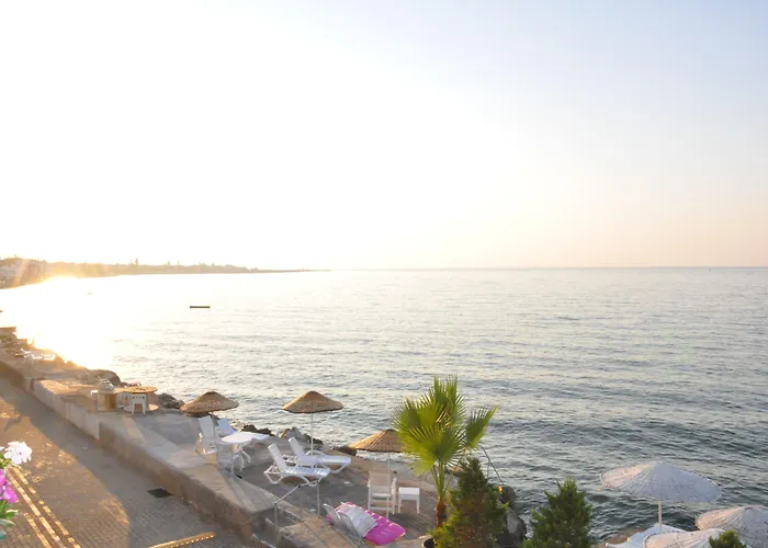 Gurel Garden House 3*