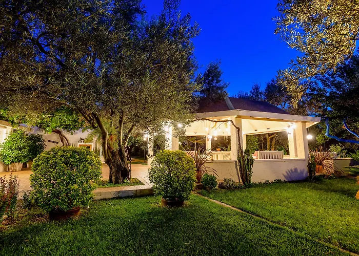 Gurel Garden House 3*