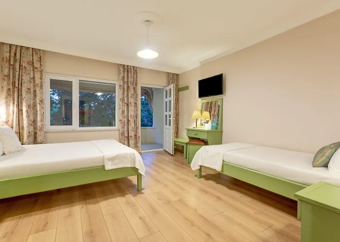 Gurel Garden House Мотель