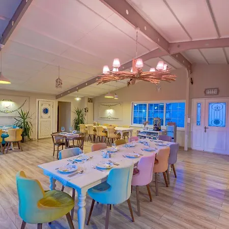 Gurel Garden House Мотель Кючюккую