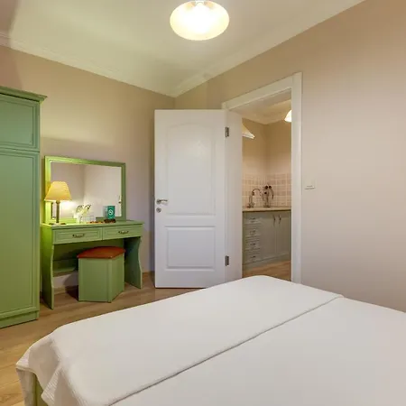 Gurel Garden House موتيل