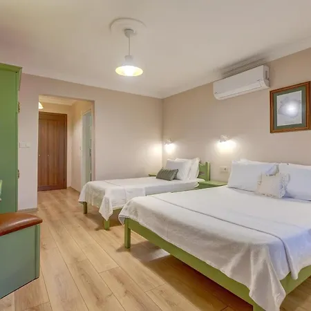 Gurel Garden House 3*