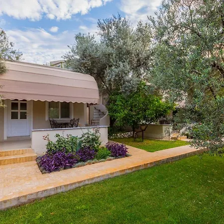 Gurel Garden House 3* Кючюккую
