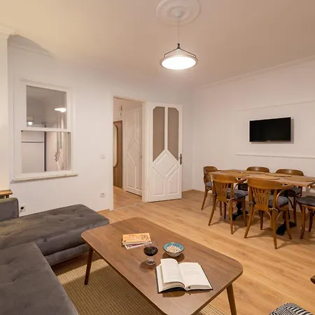 Motel Gurel Garden House