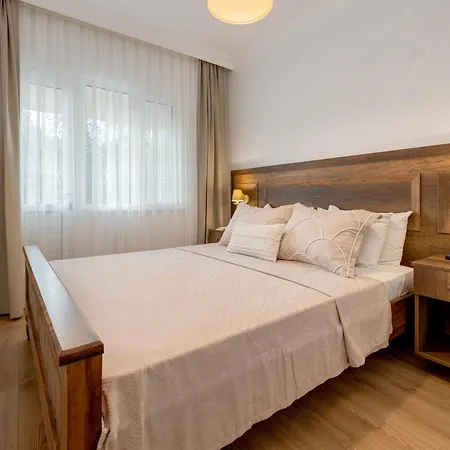 Motel Gurel Garden House 3*