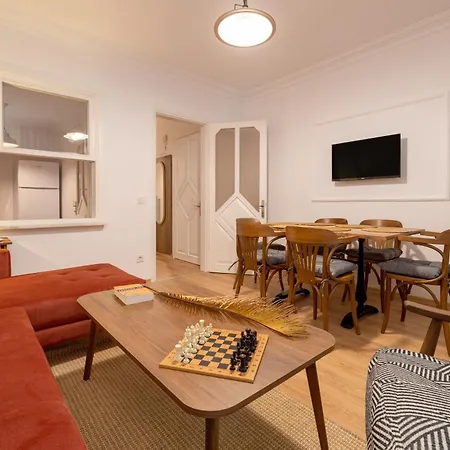 Motel Gurel Garden House 3*