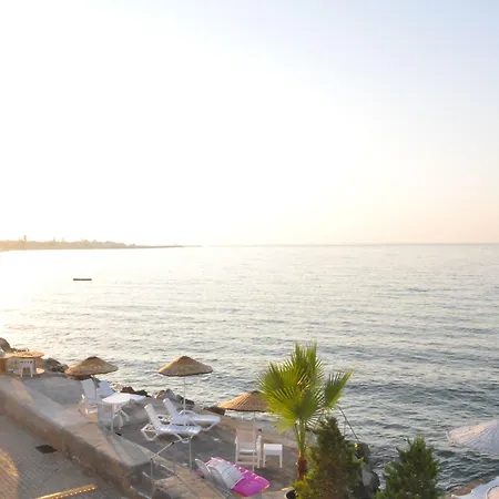 Gurel Garden House 3*