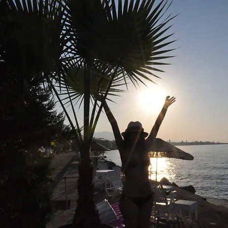 موتيل Gurel Garden House 3*