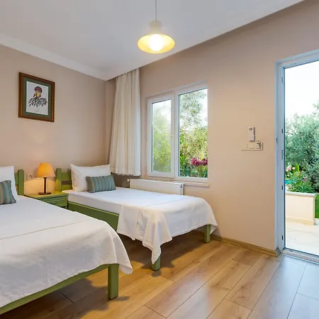 Gurel Garden House 3*