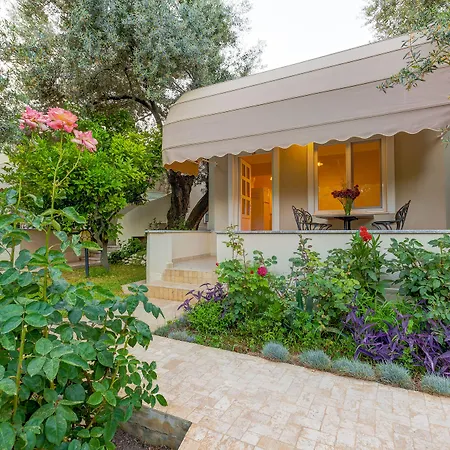 Gurel Garden House Küçükkuyu