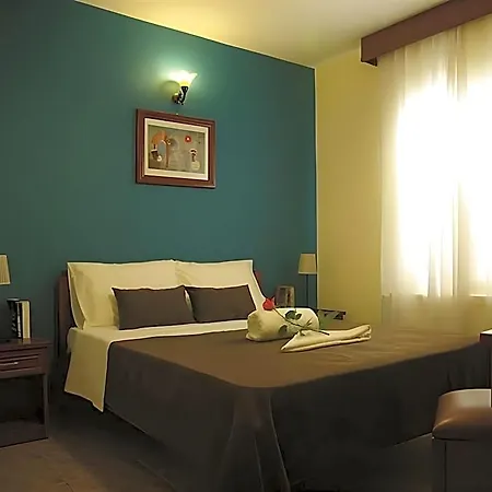 Gurel Garden House Motell 3*