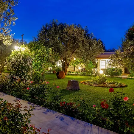 Gurel Garden House Küçükkuyu