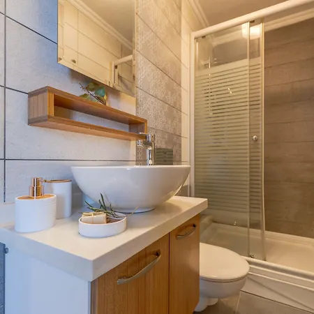 Gurel Garden House 3*